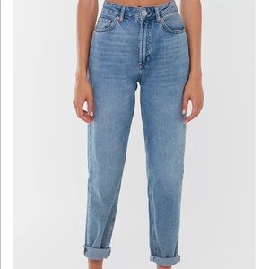 BDG High-Waisted Mom Jean Light Wash